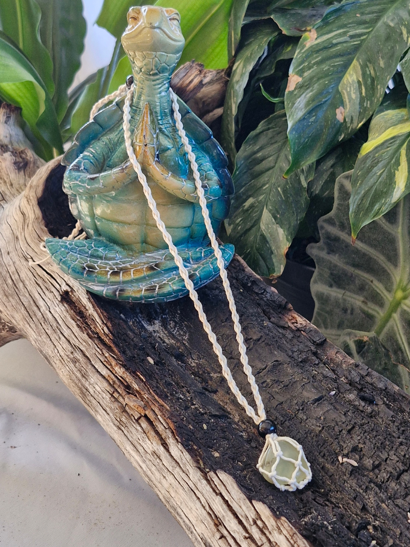 Handcrafted Flower Agate Necklace